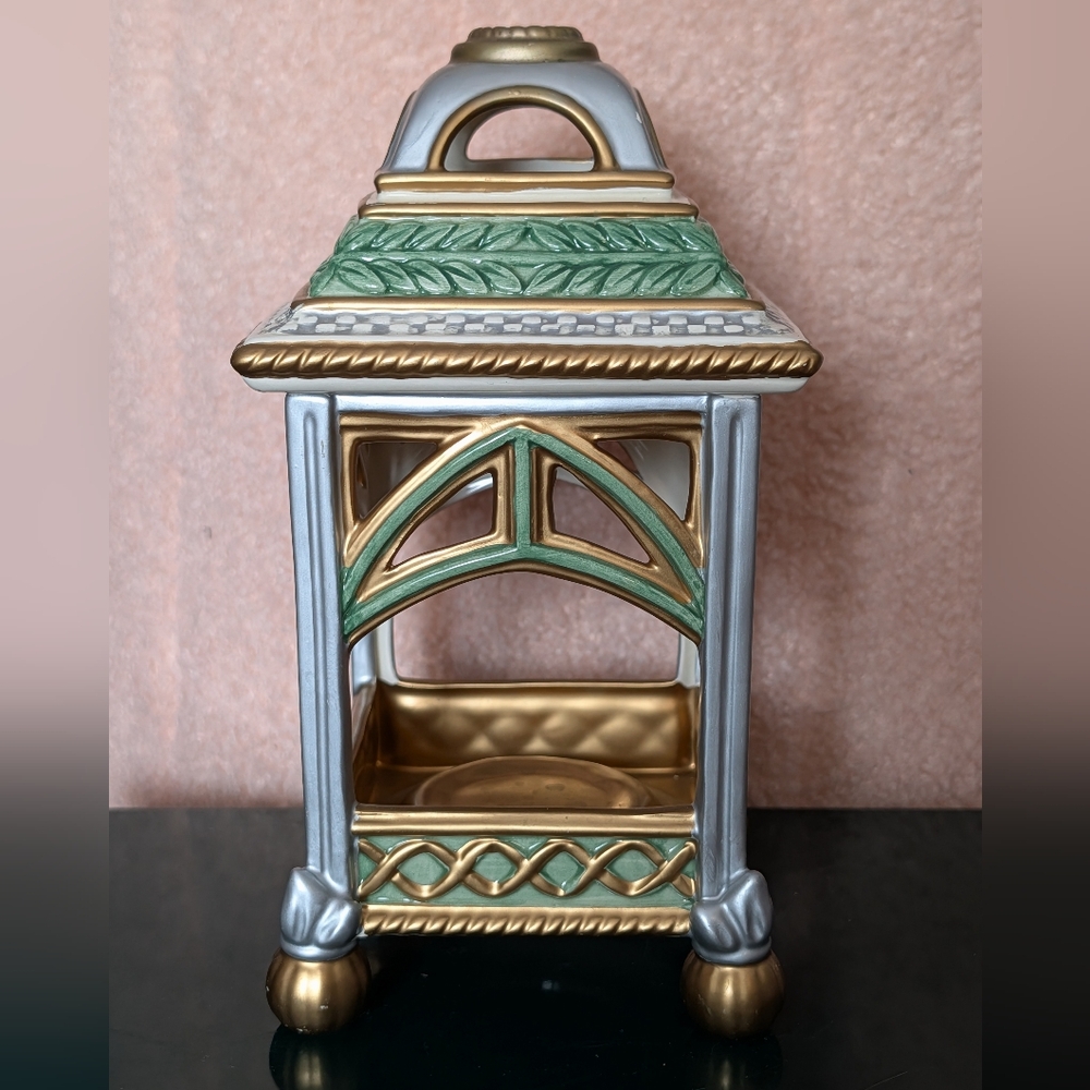 Fitz and Floyd Gregorian Candle Holder
